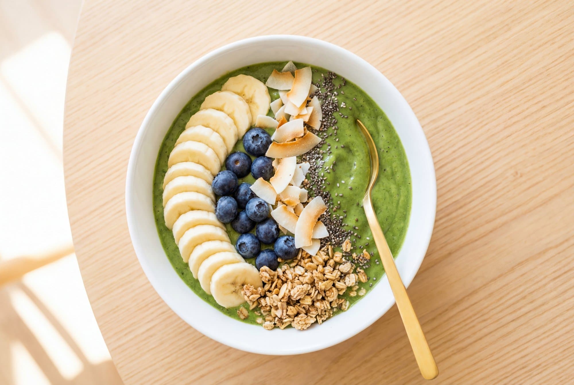 Matcha Smoothie Bowl: 3 Recepten voor een Gezond Ontbijt - matcha recept